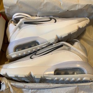 Nike Air Max 2090 Never Worn